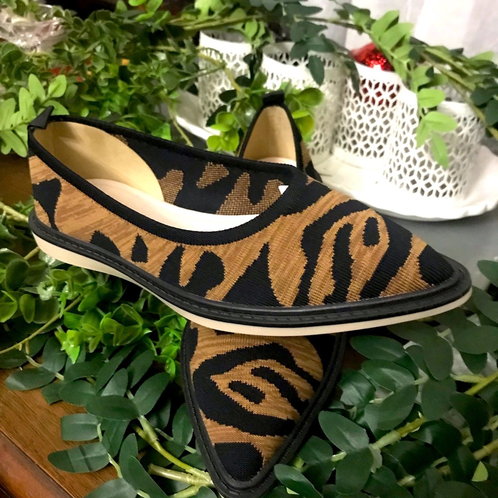 Louise et Cie Washable Knit Pointed-Toe Flats - Leopard Print